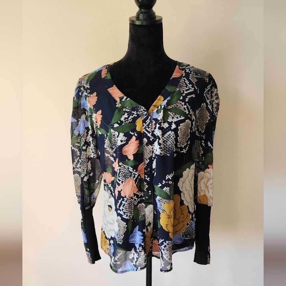 Cabi Snake Charmer Floral Long Sleeve Blouse Women's Size M.